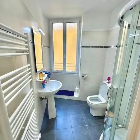 Superbe Appartament 3 Piece Dans Centre Appartement *