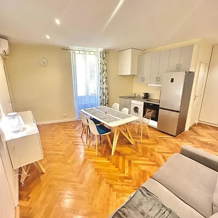 Superbe Appartament 3 Piece Dans Centre Appartement *